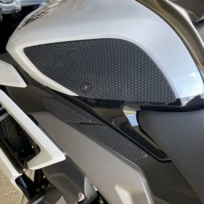 KATIE DEVI Triumph Daytona 660 Fuel Tank Pad Protector Black Sticker