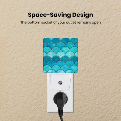 Caifujiqi Night Light Plug-in Dusk to Dawn Sensor White LED Plastic Modern